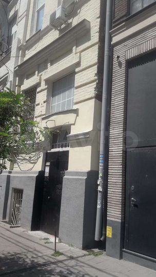 Комната 18 м² в 5-к., 3/3 эт.