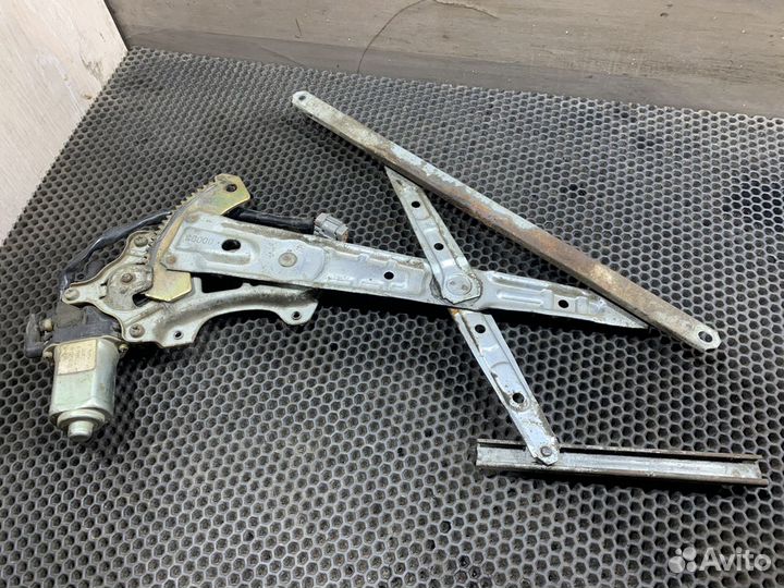 Стеклоподъемник задний правый FX 35 S50 Инфинити