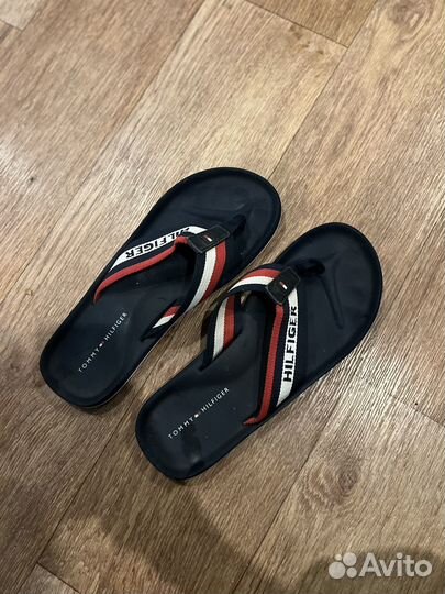 Tommy hilfiger шлепанцы 42