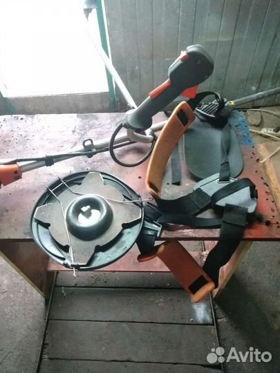 Триммер бензиновый бу