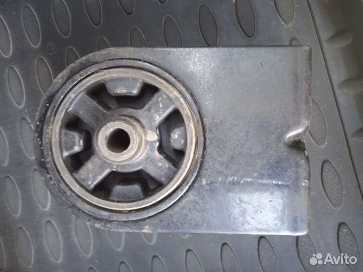 Опора двигателя chery Tiggo t 11