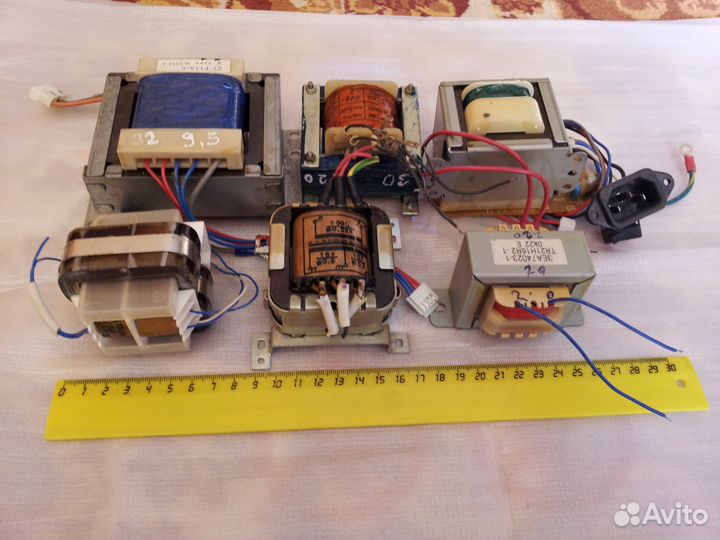 Понижающие трансформаторы на 220 вольт