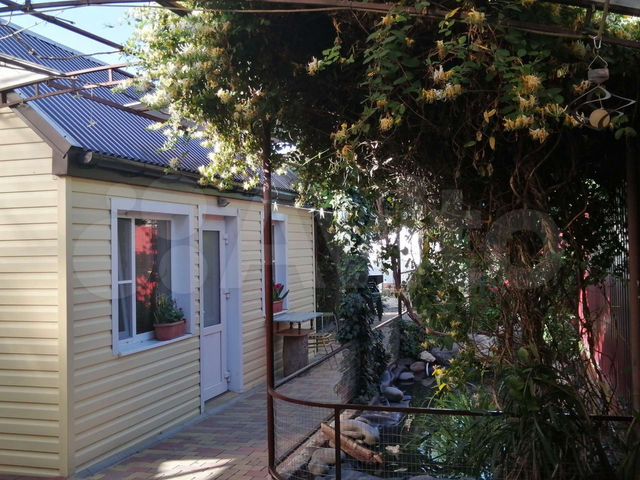 Дом 20 м² на участке 5 сот.