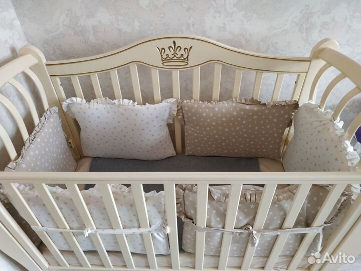 Детская кроватка