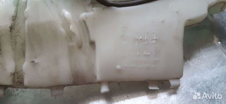 Бачок омывателя в сборе Ford Focus 2 Рестайлинг