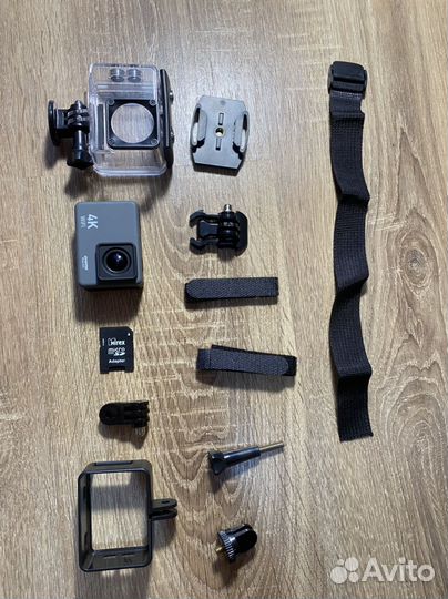 Экшн-камера DiCam 810