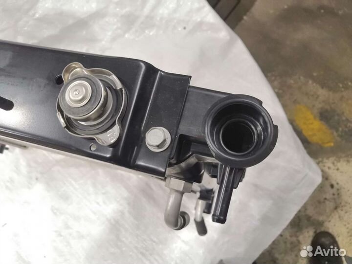 Радиатор охлаждения Denso 422131-9332