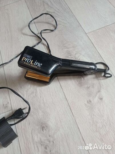 Щипцы для завивки волос. Длина провода 2,5 м