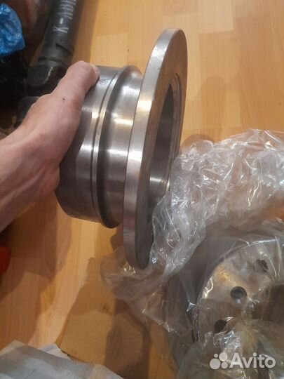 Тормозной диск MB Sprinter,w463,w461, VW LT II