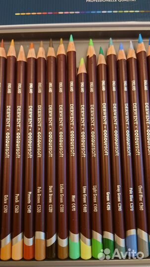 Профессиональные карандаши Derwent Coloursoft 36