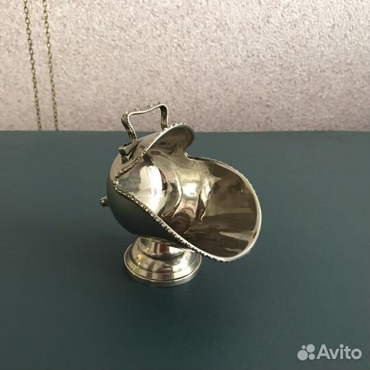 Сахарница в виде ковша