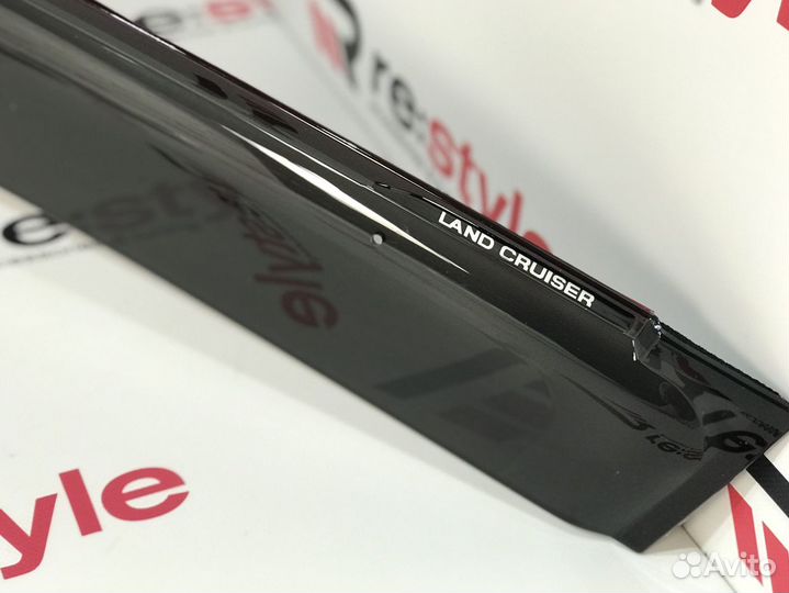 Ветровики Toyota Land Cruiser 200 N217