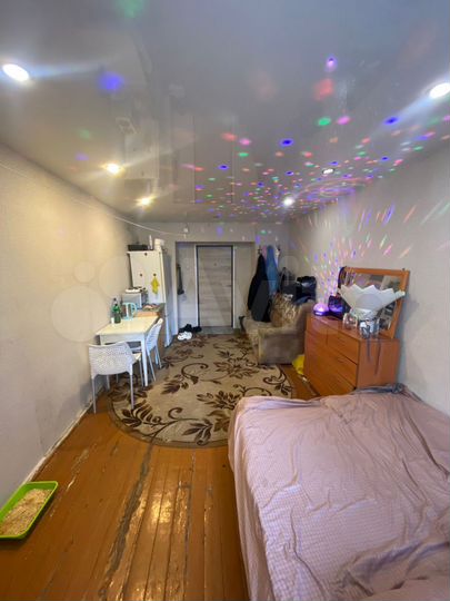 Комната 18 м² в 1-к., 2/4 эт.