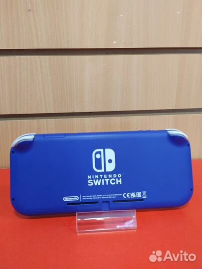 Игровая приставка Nintendo Switch Lite 32 гб