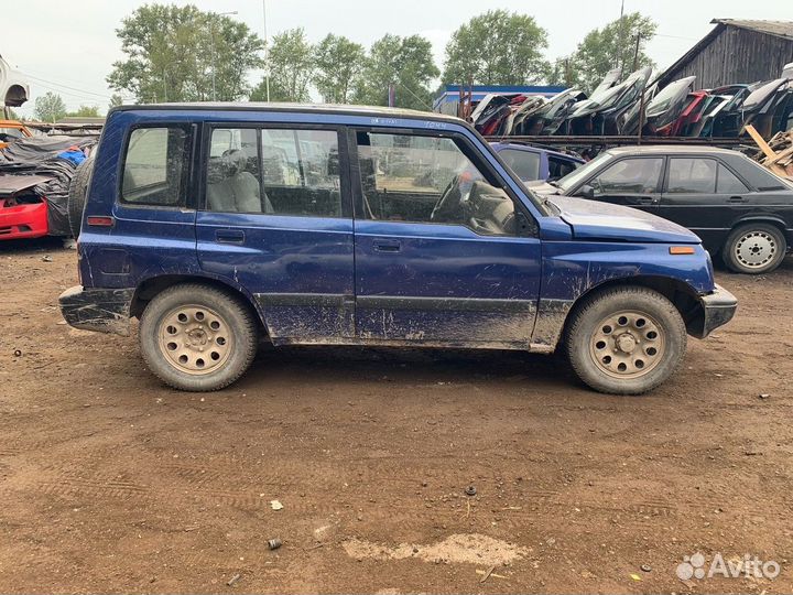 В разборе Suzuki sidekick