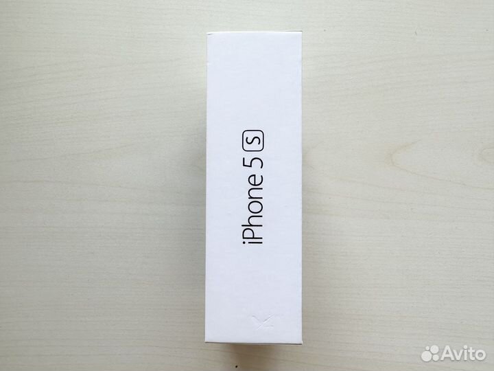 Коробка от iPhone 5S