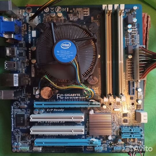 Материнская плата Gigabyte GA-B75M-D3H неисправная