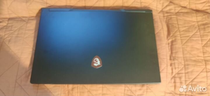 Игровой ноутбук msi GL75 9SDK