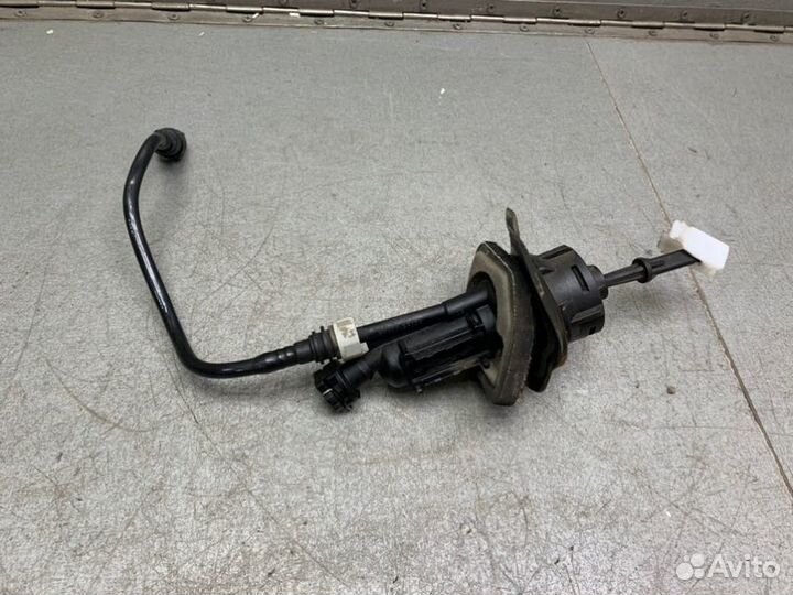 Главный цилиндр сцепления Ford Focus 2 седан 1.6