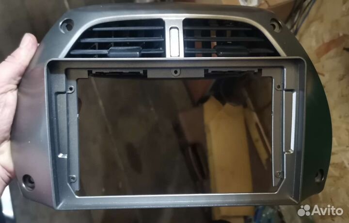 Рамка магнитолы Рав 4