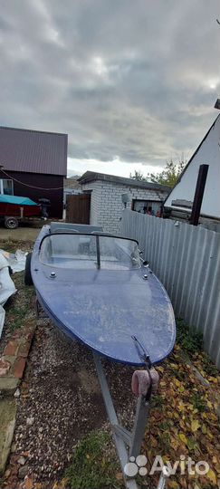 Лодка Днепр