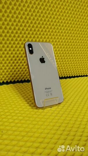 iPhone Xs, 64 ГБ