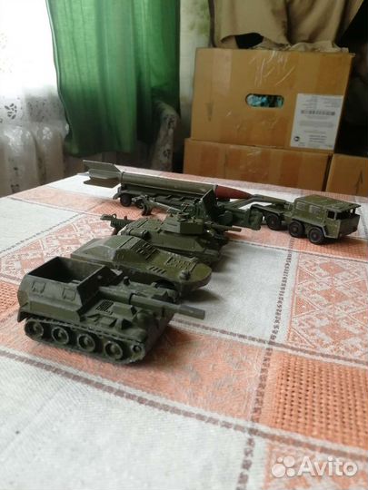 Модельки военной техники СССР