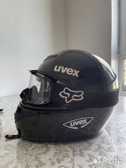 Мотошлем Uvex Onyx carbon