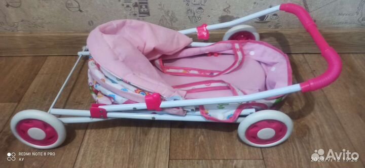 Коляска кукольная