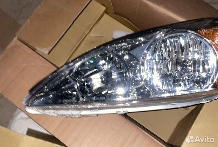 Фара пердняя левая Toyota Camry XV30