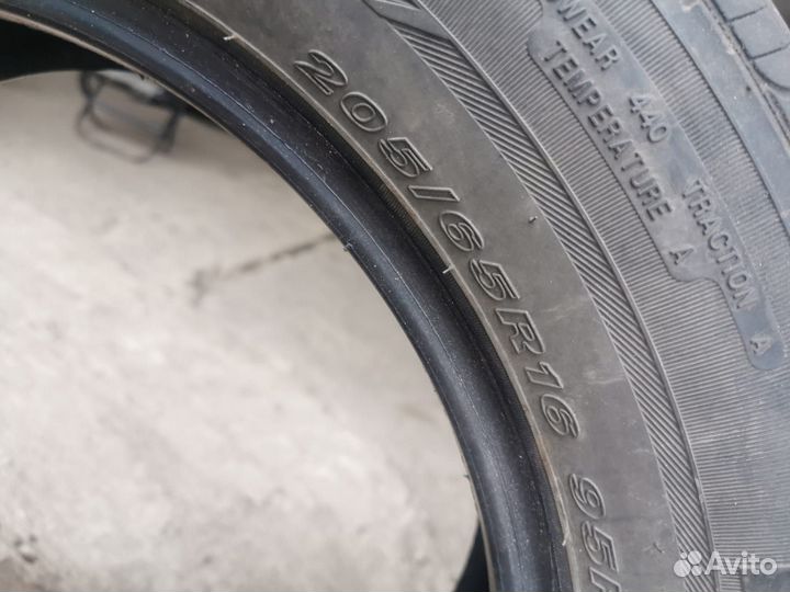 Nexen N'Priz AH8 205/65 R16 95H