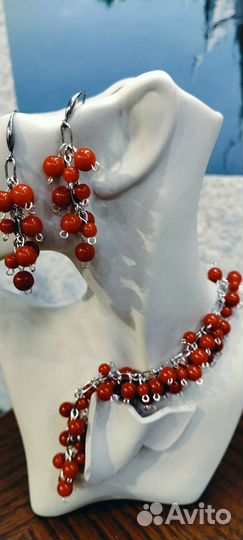 Женские украшения:браслеты и серьги