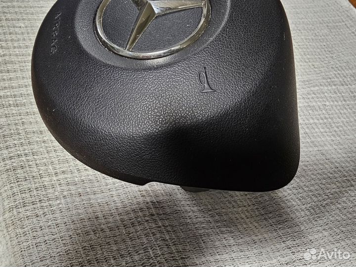 Подушка безопасности руля мерседес W205 C-класс