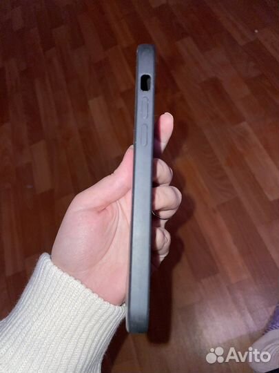 Чехол на iPhone 12