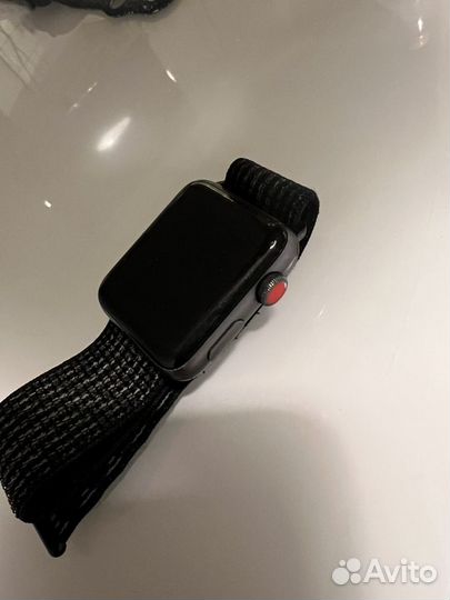 Apple Watch Series 3 Cellular 42мм Nike+