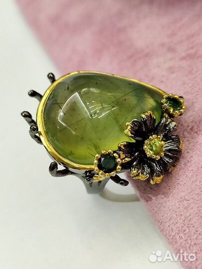 Кольцо с африканским пренитом, хром диопсидами