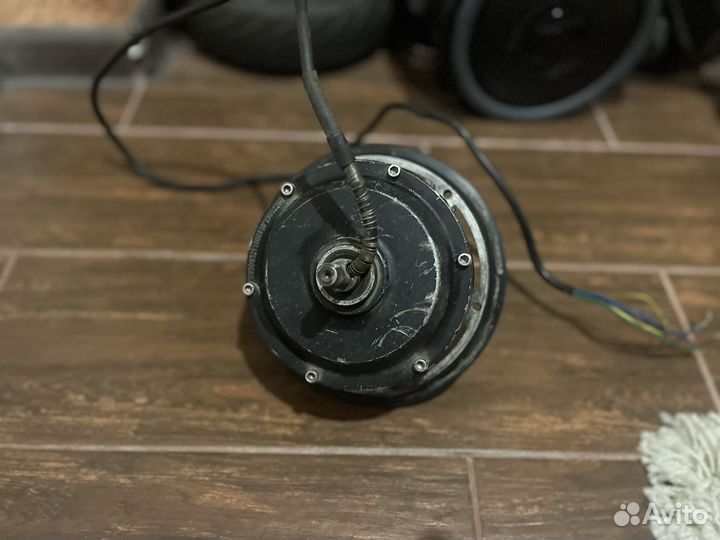 Мотор колесо для электросамоката