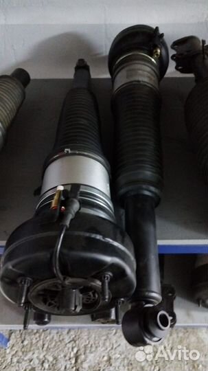 Пневмостойка Audi A8 D4 4H 2010-17