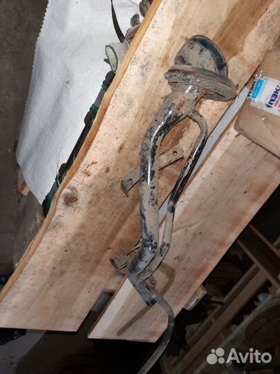 Горловина топливного бака Nissan Micra 2001