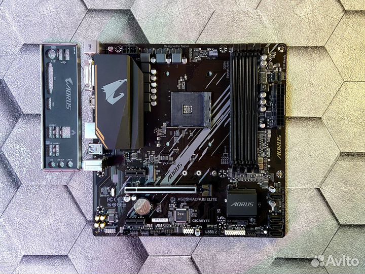 Материнская плата AM4 Gigabyte aorus A520M