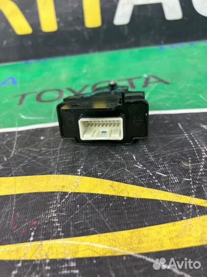 Блок управления светом Kia Stinger 1 G6DP