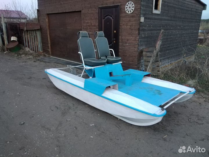 Катамаран янтарь