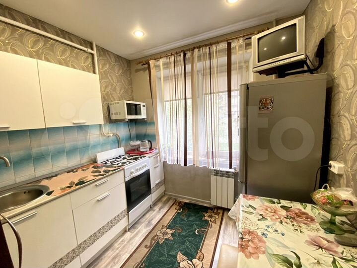 2-к. квартира, 45 м², 1/9 эт.