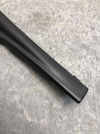 R накладка петли капота Logan 2