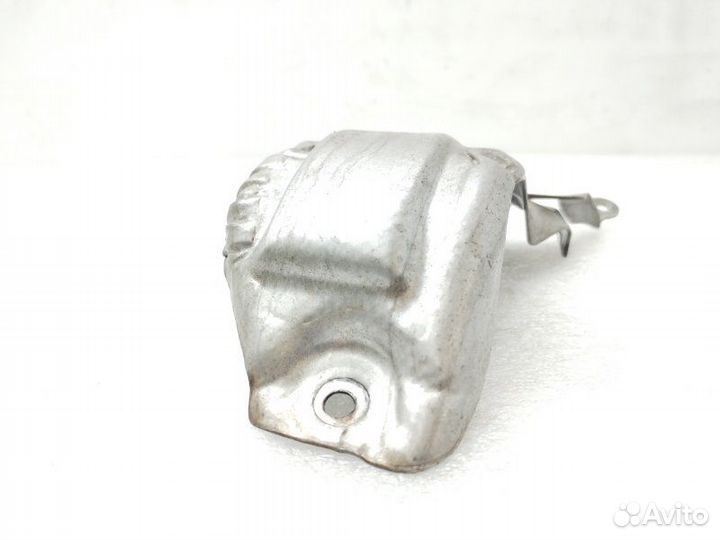 Тепловой экран Mercedes-Benz C-Class W204 1.8 2011