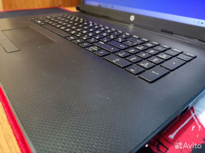 Ноутбук hp 17.3 i5 10210u/8gb/ssd
