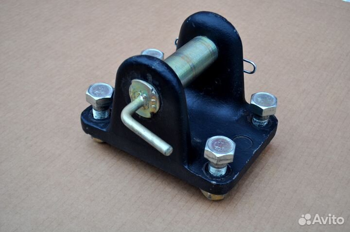 Фаркоп буксировочный