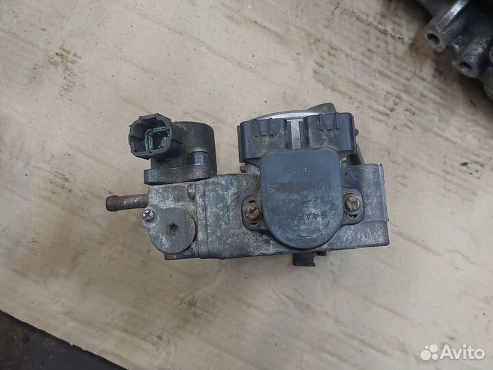 Дросельная заслонка Nissan Primera p11 1.8