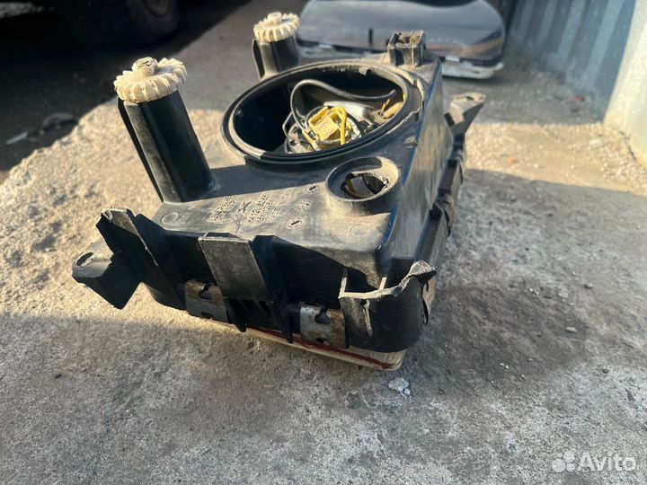 Передняя левая фара volkswagen passat b3