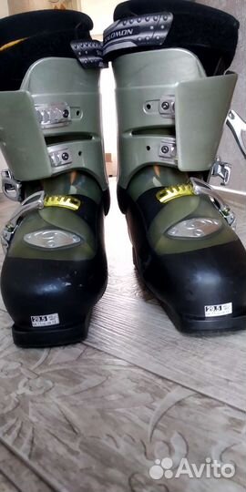 Горные лыжи с креплениями atomic
